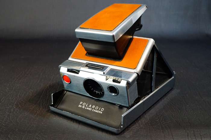 Polaroid SX-70 Land Camera Instant Film Camera with Leather Carry Case **Great Condition**