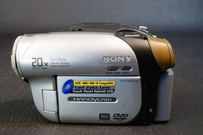 Sony Handycam Camera DCR-DVD92E with DVD-R Disk **Great Condition**