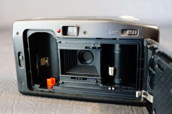 Sinpo PQ-1 35mm Point and Shoot Film Camera **Good Condition**