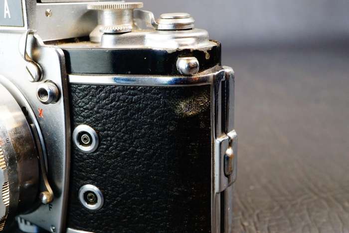 Ihagee Exakta Varex IIb 35mm SLR Camera with Travegon 35mm F3.5 Lens  **Well Used Condition**