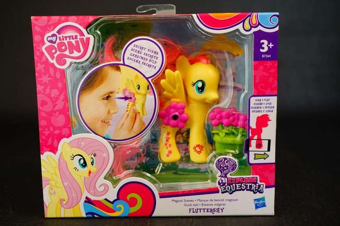 My Little Pony Explore Equestria Magical Scenes Fluttershy Hasbro 2015 *New Old Shop Stock*