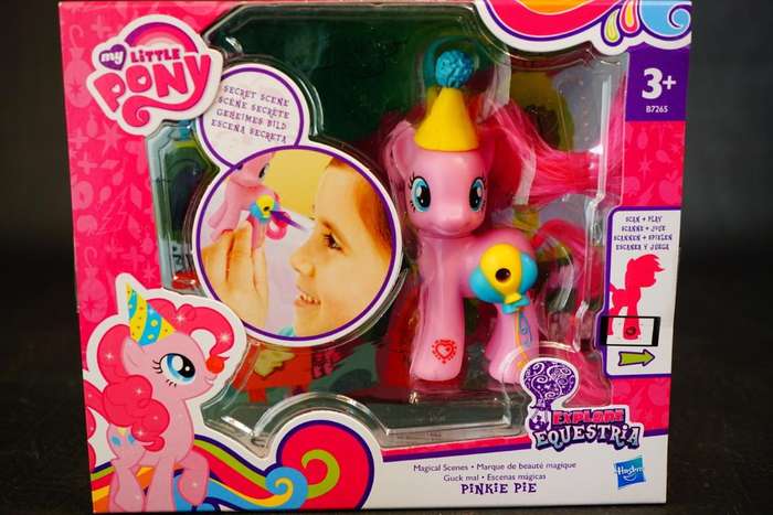 My Little Pony Rainbow Pinkie Pie Explore Equestria Magical Scene Hasbro 2015  **New Old Shop Stock*
