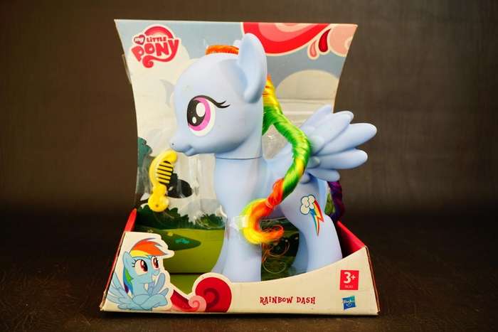 My Little Pony Rainbow Dash Hasbro 2014  *New Old Shop Stock*