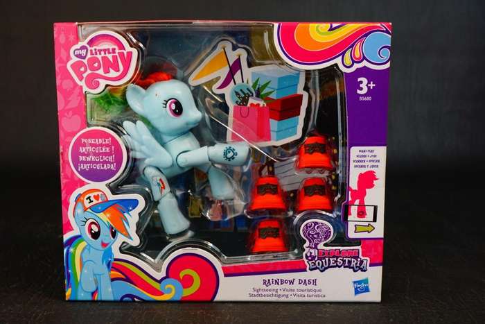 My Little Pony Explore Equestria Rainbow Dash Sightseeing Hasbro 2015  *New Old Shop Stock*