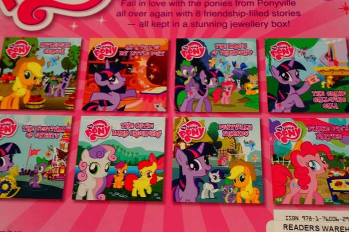 My Little Pony Jewlery Box of Books Hasbro *New Old Shop Stock*