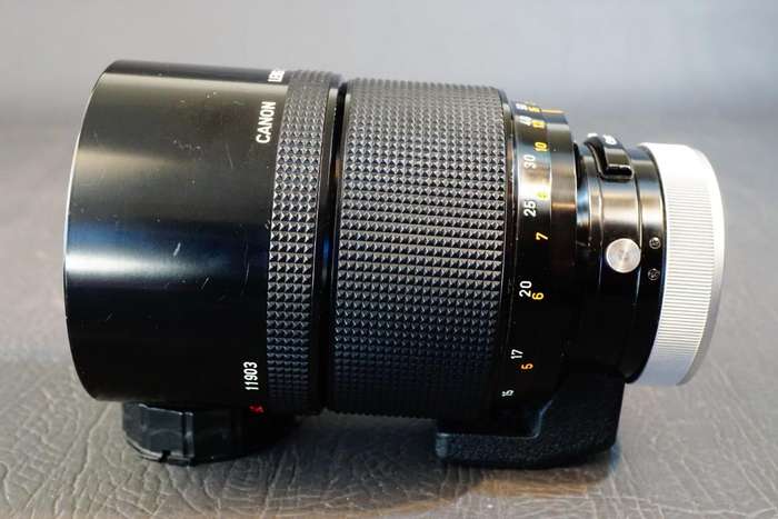 Canon New FD NFD 500mm f8 Reflex Mirror Catadioptric Lens in Canon FD Mount **Excellent Condition**