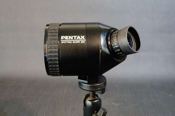 Pentax Spotting Scope 300 Telephoto Mirror Spotting Scope with Case **Excellent Condition**