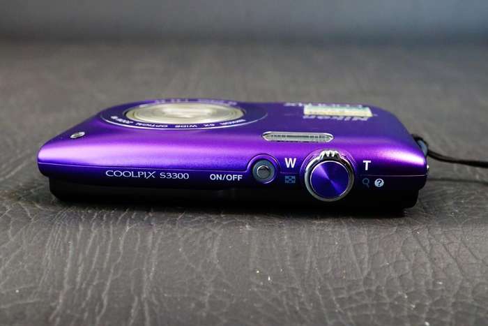 Nikon COOLPIX S3300 16.0 MP Purple Compact Digital Camera with 6x Optical Zoom  **Great Condition**