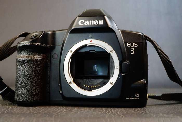 Canon EOS 3 35mm SLR Film Camera Body with Eye Focus Control **Excellent Condition**