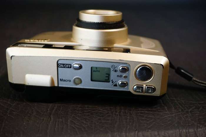 Nikon One Touch Zoom 90 Point and Shoot AF Film Camera with 38-90mm Zoom Lens **Good Condition**