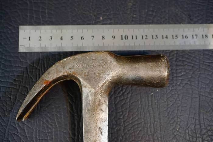 Vintage Estwing Stacked Leather Rip Claw Hammer Straight Made in USA **Well Used, Good Condition**