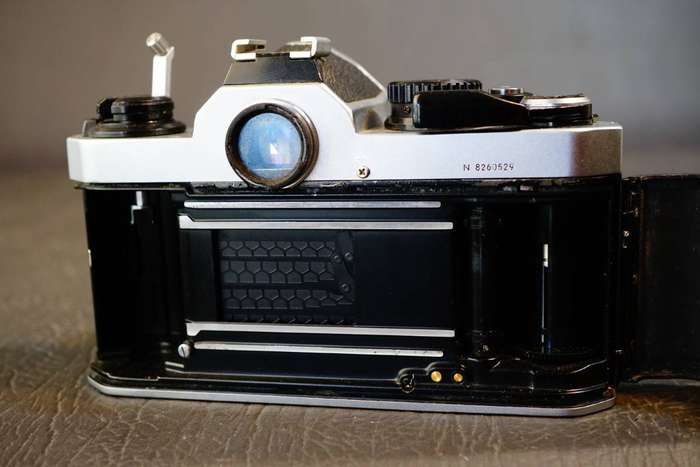 Nikon FM2 FM2N Silver 35mm SLR Film Camera Body **Great Condition**