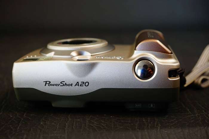Canon PowerShot A20 2.1MP 3x Zoom Compact Digital Camera **Great Condition**