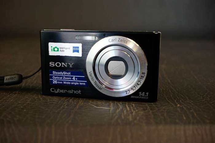 Sony Cyber-shot DSC-W320 14.1MP Compact Digital Camera with 3x Optical Zoom **Great Condition**