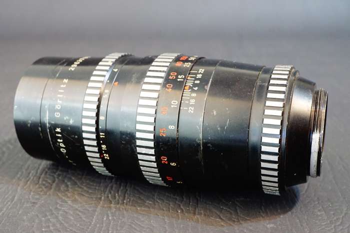Meyer-Optik Görlitz Orestegor 200mm F4 lens in M42 Screw Mount  **Good Condition**