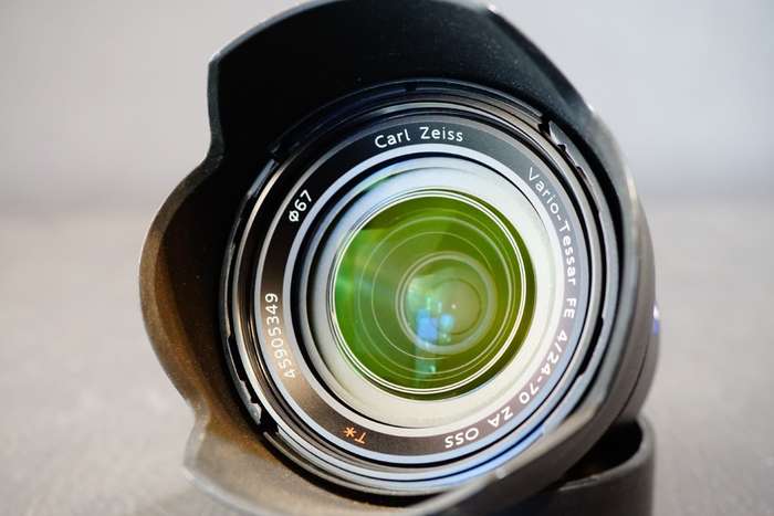 Sony Zeiss Vario-Tessar FE 24-70mm f4 T* ZA OSS E Mount Lens