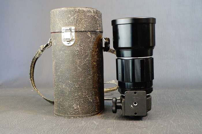 Asahi Pentax Super Multi Coated Takumar 300mm F4 Lens in M42 Screw Mount    **Excellent Condition**