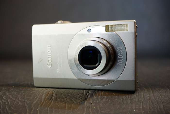 Canon PowerShot Digital ELPH SD790 IS / Digital IXUS 90 IS 10.0MP Digital Camera **Good Condition**
