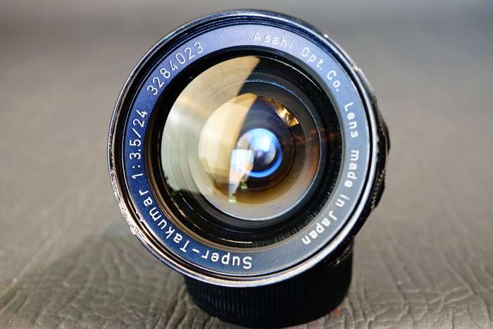 Pentax Asahi Super Takumar 24mm F3.5 lens in M42 Mount **Great Condition**