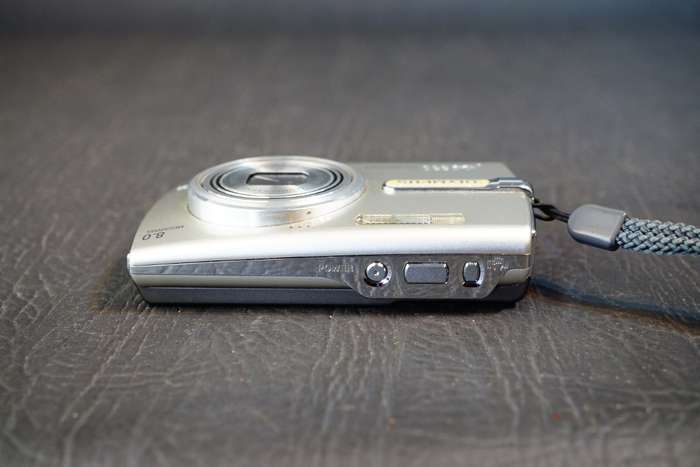 OLYMPUS mju 830 All Weather 8.0 MP Compact Digital Camera with 2 GB XD Card **Great Condition**