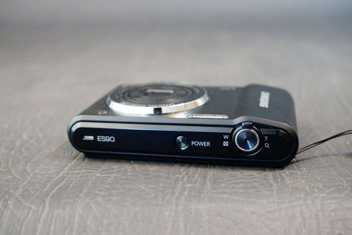 Samsung ES90 14.2MP Digital Camera Black 5X Optical Zoom HD Smart Auto **Great Condition**