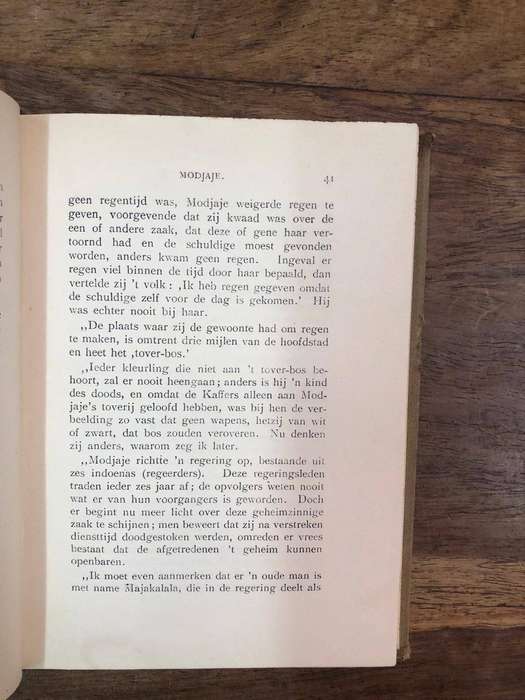 (First Edition) Sketse uit die Lewe van Mens en Dier - Eugene N Marais (Hardcover with no dj)