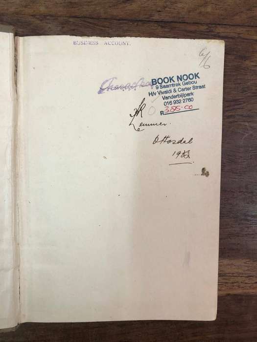 (First Edition) Sketse uit die Lewe van Mens en Dier - Eugene N Marais (Hardcover with no dj)