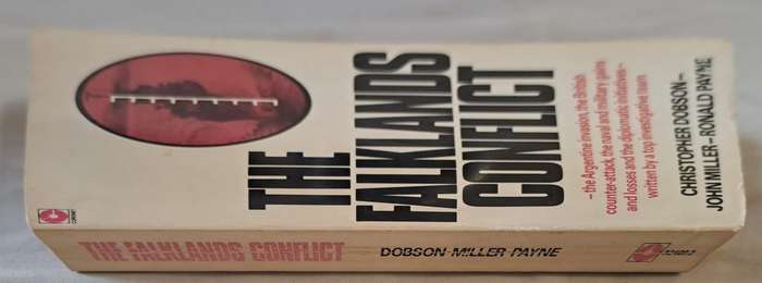 The Falklands Conflict - Christopher Dobson (Paperback)