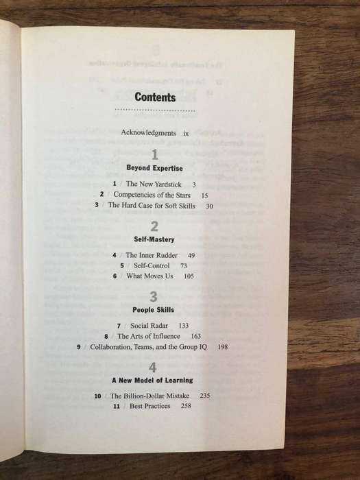 Working with Emotional Intelligence - Daniel Goleman (Paperback)