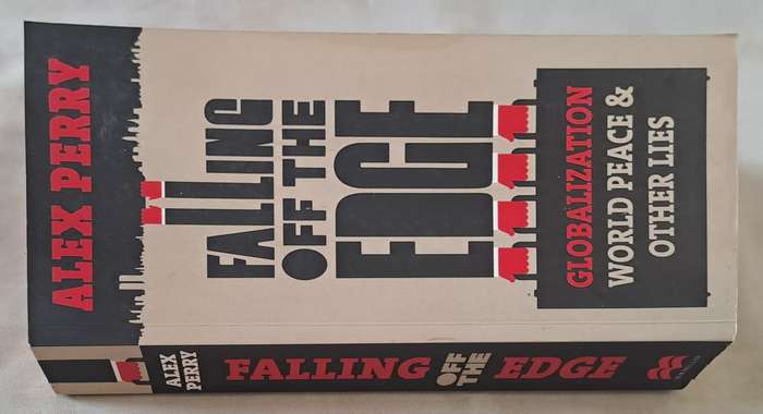 Falling off the Edge - Alex Perry (Paperback)