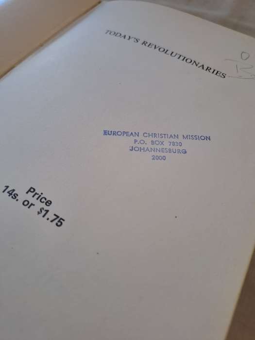 Todays Revolutionaries - Ian Greig (paperback)