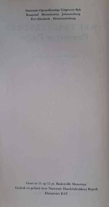 Twee Taalstryders - G. S. Nienaber (hard cover with no dj)