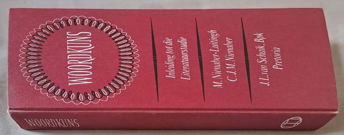 Woordkuns - M. Nienaber-Luitingh ( Hard cover no dj)