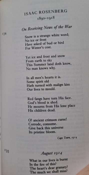 War poetry - Jon Stallworthy (paperback)
