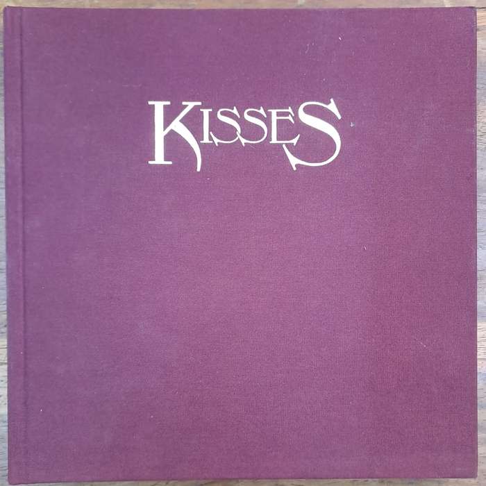 Kisses - Lena Tabori (hard cover with dj)