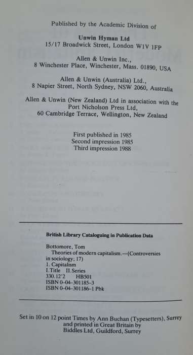 Theories of modern capitalism - Tom Bottomore (paperback)