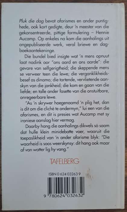 Pluk die dag - Hennie Aucamp (hard cover with no dj)