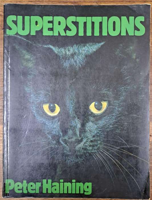 Superstitions - Peter Haining (paperback)