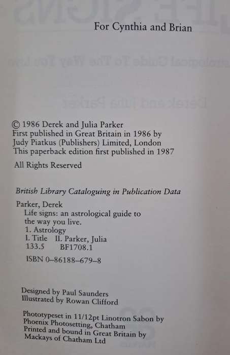 Life Signs - Julia & Derek Parker (paperback)