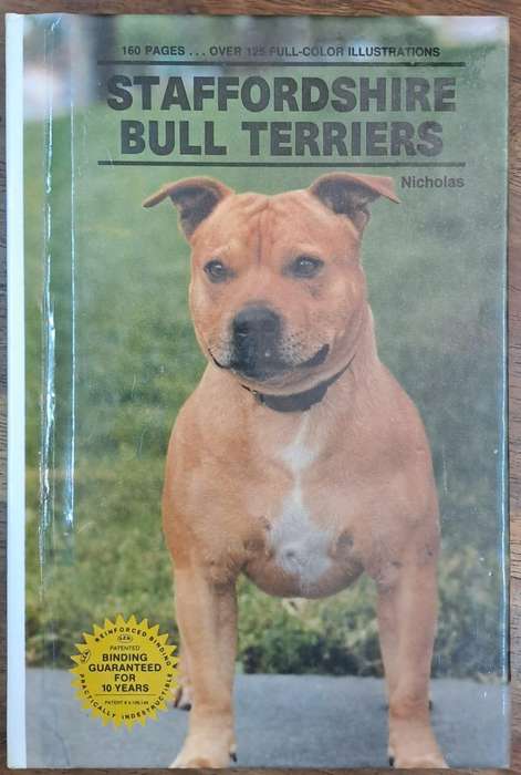 Staffordshire bull terriers - Anna Katherine Nicholas  (Hard cover)