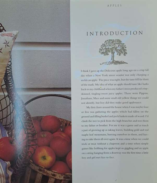 Apples a country garden cookbook - Christopher Idone (Hard cover with dj)