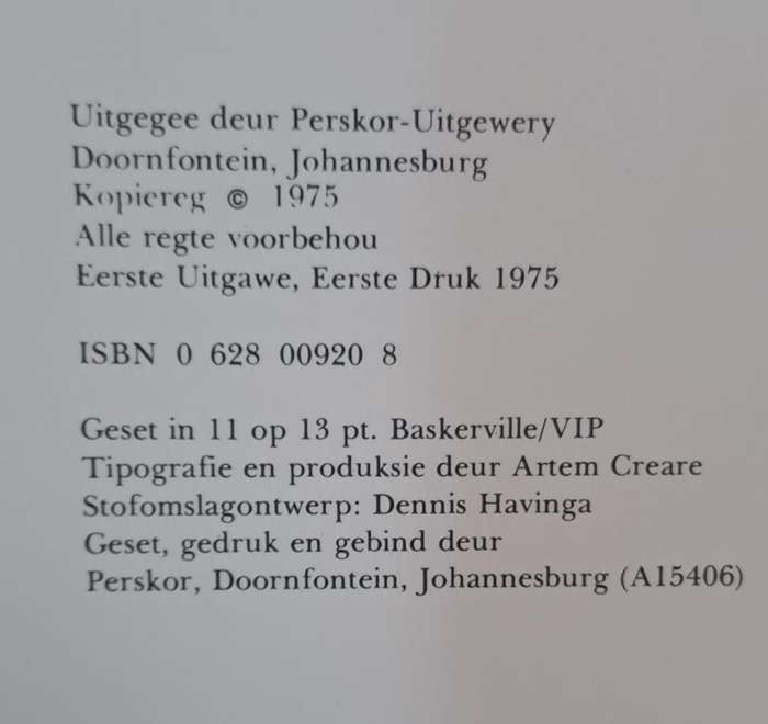 Drie Goue ponde - C. J. Venter (Hard cover with dj)