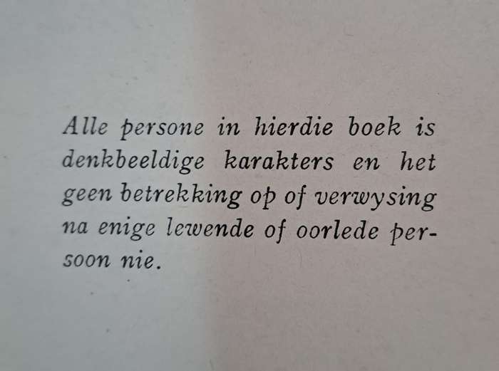 Moorhuis - A. J. Van Zyl (Hard cover with no dj)