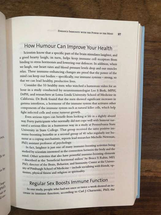 The Immune Advantage - Ellen Mazo (Hardcover with no dj)