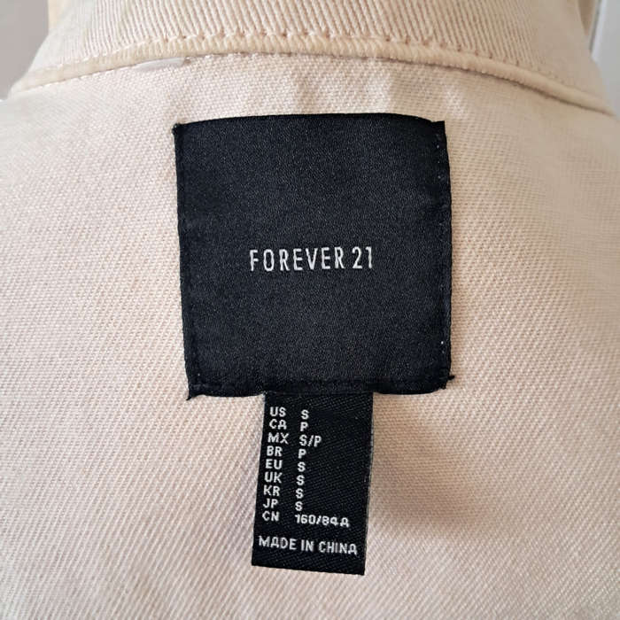FOREVER 21 DENIM JACKET - CHAMPAGNE CREAM