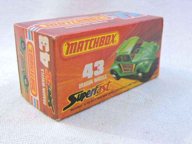 Matchbox VOLKSWAGEN VW BEETLE Dragon Wheels Superfast 43 Mint in Box ( Green ) Like Hot Wheels