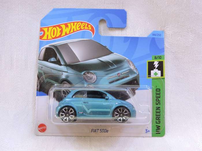 Hot Wheels FIAT 500e  ( Teal Blue/Green )