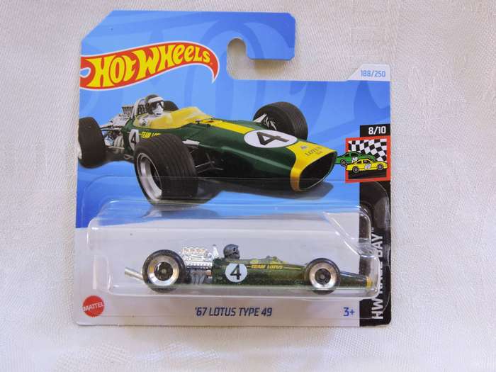 Hot Wheels LOTUS TYPE 49  ( Green #4 ) Formula 1 racing car