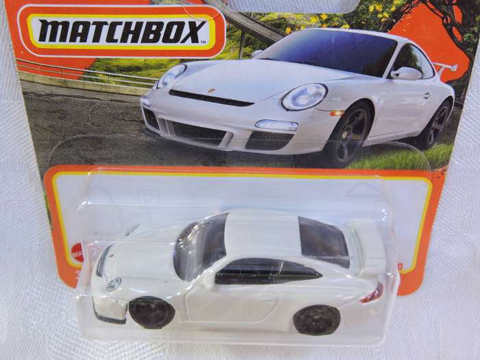 Matchbox PORSCHE 911 GT3 ( White ) Like Hot Wheels