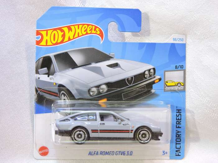 Hot Wheels ALFA ROMEO GTV 3.0  ( Grey )
